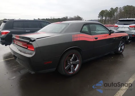 2013 Dodge Challenger Rallye Redline z USA, uszkodzony, nr VIN 2C3CDYAG9DH644811